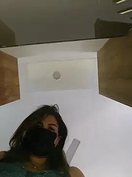 Snapshot of Archi-07 chatting on December 16, 2025, 7:45 am Archi-07 online show from December 16, 2025, 7:45 am