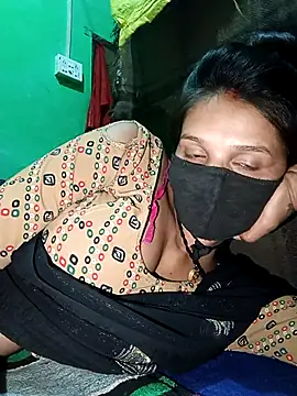 Snapshot of Hoty_girl_143 chatting on March 13, 2026, 4:56 pm Hoty girl 143 online show from March 13, 2026, 4:56 pm