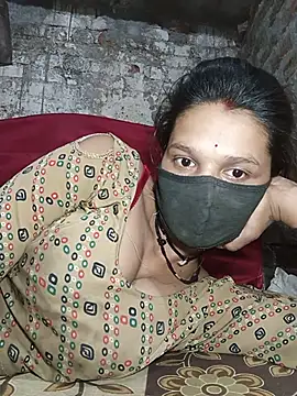 Snapshot of Hoty_girl_143 chatting on May 24, 2026, 1:16 am Hoty girl 143 online show from May 24, 2026, 1:16 am