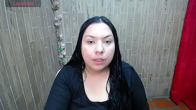 Snapshot of solyeria chatting on December 18, 2025, 3:55 am solyeria online show from December 18, 2025, 3:55 am