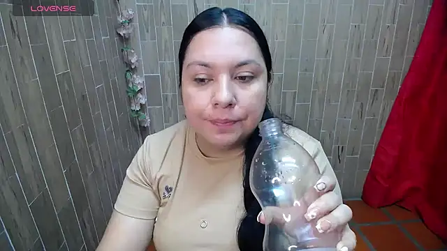 Snapshot of solyeria chatting on January 13, 2026, 1:20 am solyeria online show from January 13, 2026, 1:20 am