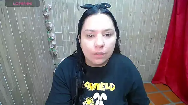 Snapshot of solyeria chatting on November 18, 2025, 12:59 am solyeria online show from November 18, 2025, 12:59 am