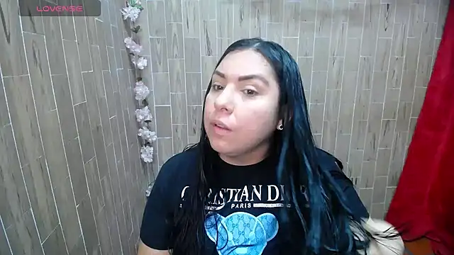 solyeria online show from April 28, 2026, 12:09 am