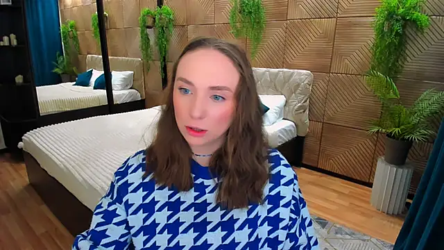 Snapshot of TrueReincarnation chatting on February 8, 2026, 10:13 am TrueReincarnation online show from February 8, 2026, 10:13 am