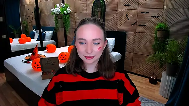 TrueReincarnation online show from October 31, 2025, 10:23 am