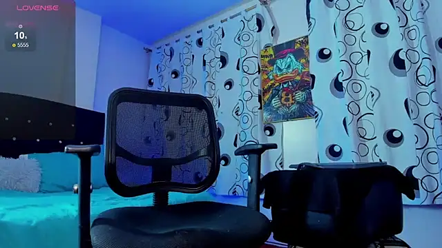 Snapshot of Giomar_Reyes chatting on September 18, 2025, 12:57 am Giomar Reyes online show from September 18, 2025, 12:57 am