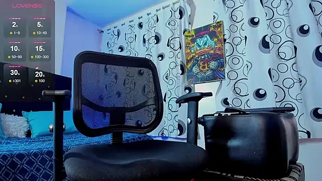 Snapshot of Giomar_Reyes chatting on September 28, 2025, 7:10 pm Giomar Reyes online show from September 28, 2025, 7:10 pm