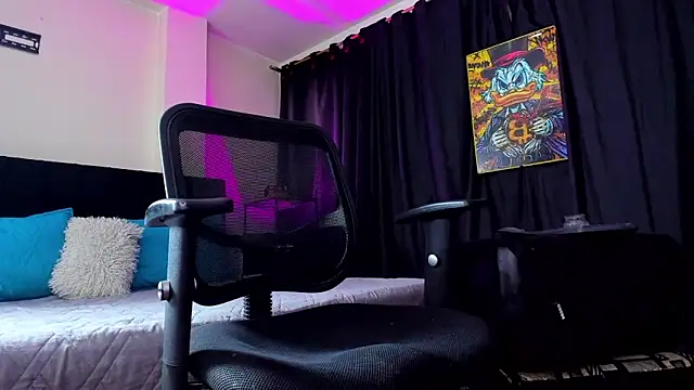 Snapshot of Giomar_Reyes chatting on March 20, 2026, 5:41 am Giomar Reyes online show from March 20, 2026, 5:41 am