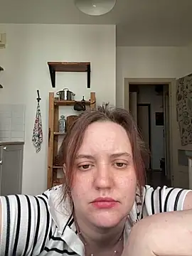 Lella Ryann  online show from May 29, 2026, 2:34 pm