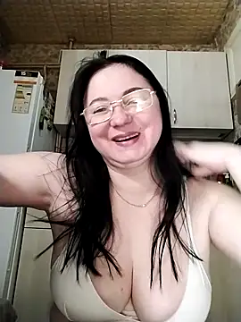 Snapshot of Holly-69 chatting on March 20, 2025, 4:42 pm Holly-69 online show from March 20, 2025, 4:42 pm