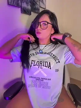 Snapshot of missycanoo chatting on November 28, 2025, 2:12 am missycanoo online show from November 28, 2025, 2:12 am