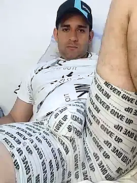 CRISTHIAN GREY01 online show from January 16, 2025, 3:34 pm