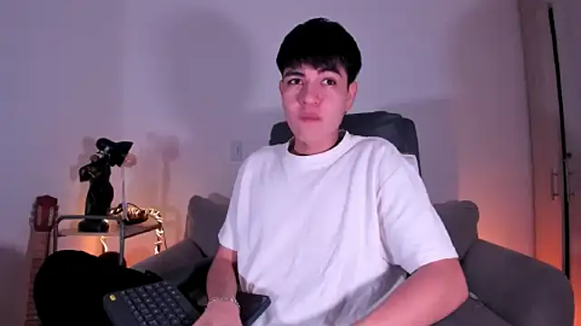 JaycoThomas online show from February 6, 2025, 3:09 pm