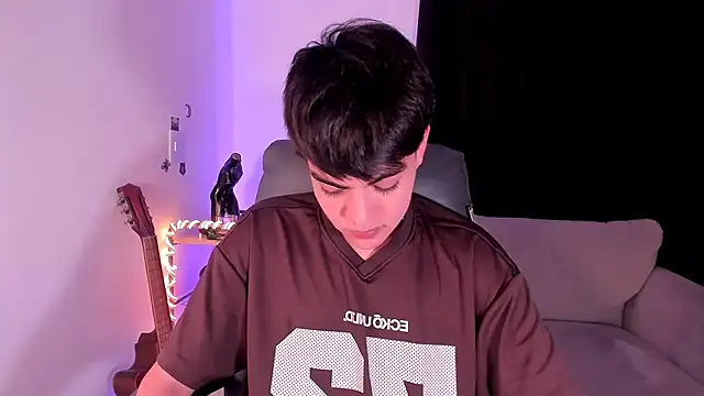 JaycoThomas online show from September 10, 2025, 2:10 am