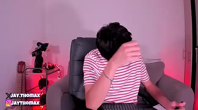 JaycoThomas online show from February 6, 2025, 9:17 pm