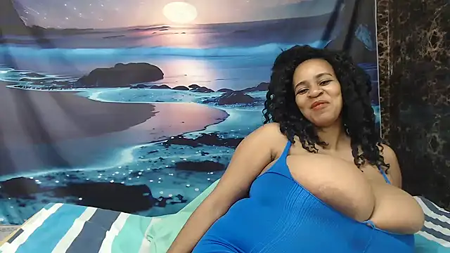 Snapshot of BustyyFaye chatting on November 14, 2025, 5:55 am BustyyFaye online show from November 14, 2025, 5:55 am