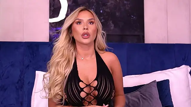 SelenaFrost online show from December 10, 2024, 10:28 am