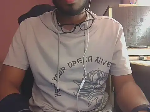 KissesBoyAD online show from January 13, 2026, 6:34 pm