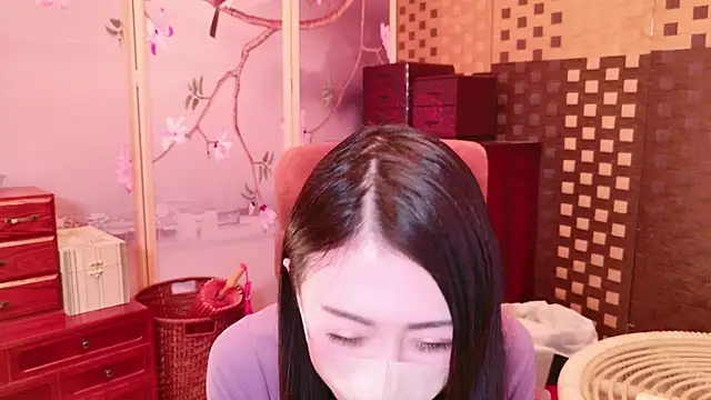 aya  me online show from February 13, 2025, 7:45 am