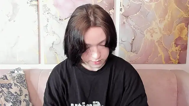 fiamoory online show from May 24, 2026, 1:27 am