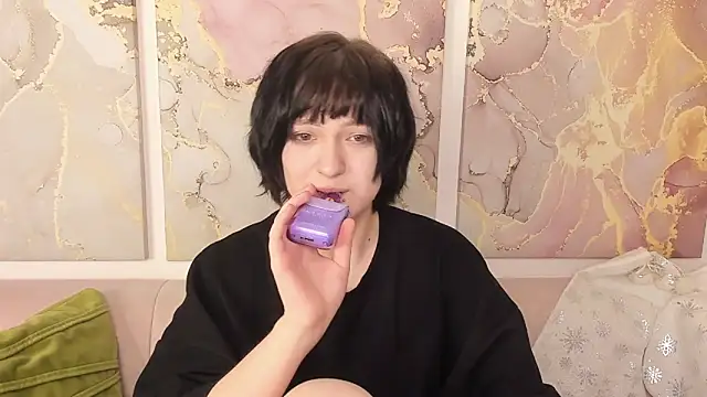 fiamoory online show from December 5, 2025, 1:16 am