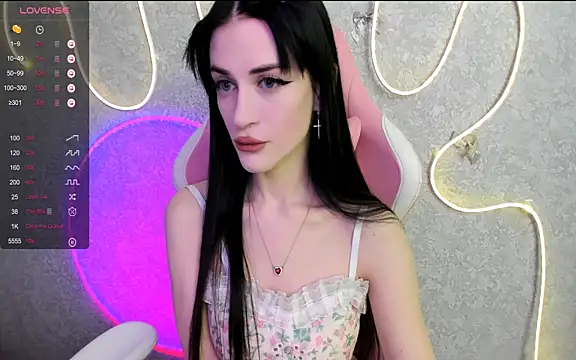 Snapshot of Molly_Crystall chatting on April 20, 2026, 4:48 am Molly Crystall online show from April 20, 2026, 4:48 am