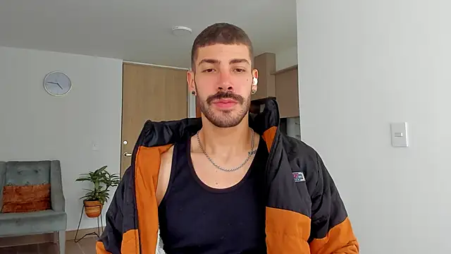 Guyinthemountain online show from December 26, 2024, 12:16 pm