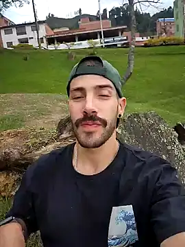 Guyinthemountain online show from January 1, 2025, 8:26 pm