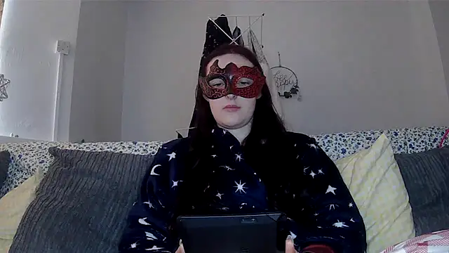 Snapshot of LexiSnowUK chatting on January 14, 2026, 10:08 am LexiSnowUK online show from January 14, 2026, 10:08 am