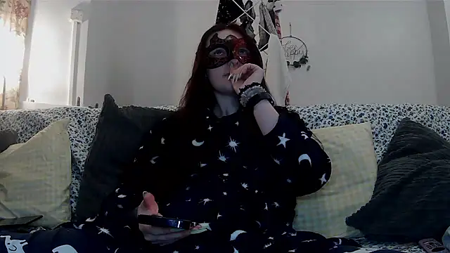 Snapshot of LexiSnowUK chatting on January 13, 2026, 9:46 am LexiSnowUK online show from January 13, 2026, 9:46 am