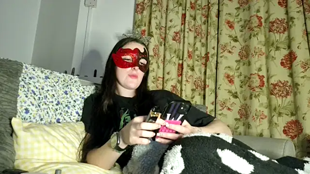 Snapshot of LexiSnowUK chatting on December 15, 2025, 9:31 pm LexiSnowUK online show from December 15, 2025, 9:31 pm