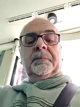 Snapshot of Satiro_Sevilla chatting on November 25, 2025, 11:21 am Satiro Sevilla online show from November 25, 2025, 11:21 am