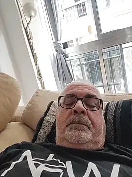 Snapshot of Satiro_Sevilla chatting on November 8, 2025, 4:54 pm Satiro Sevilla online show from November 8, 2025, 4:54 pm