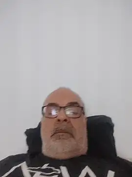 Snapshot of Satiro_Sevilla chatting on November 14, 2025, 11:19 pm Satiro Sevilla online show from November 14, 2025, 11:19 pm