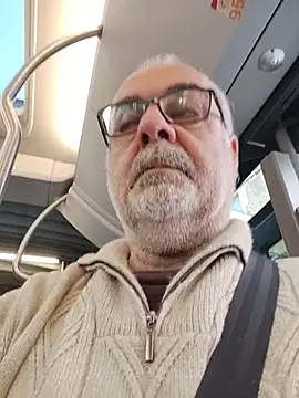 Snapshot of Satiro_Sevilla chatting on December 1, 2025, 3:46 pm Satiro Sevilla online show from December 1, 2025, 3:46 pm