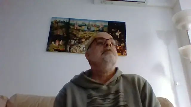 Snapshot of Satiro_Sevilla chatting on November 17, 2025, 4:55 pm Satiro Sevilla online show from November 17, 2025, 4:55 pm