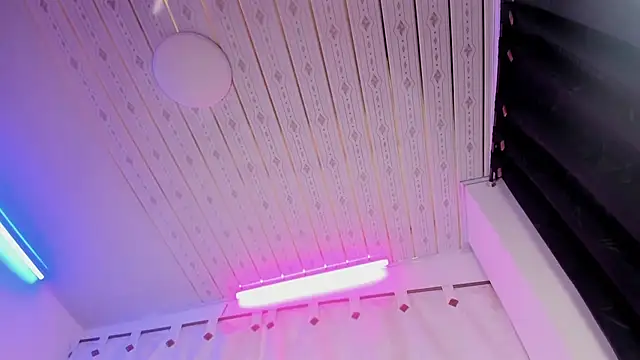 Snapshot of Strella_ferrera chatting on January 16, 2026, 5:55 am Strella ferrera online show from January 16, 2026, 5:55 am