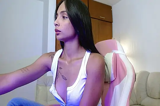 AnnitaSerna  online show from March 20, 2026, 3:18 am