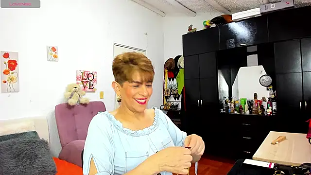 Snapshot of Angelina_Stone_65 chatting on February 8, 2026, 10:29 pm Angelina Stone 65 online show from February 8, 2026, 10:29 pm