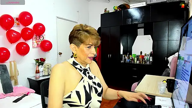 Snapshot of Angelina_Stone_65 chatting on February 16, 2026, 9:24 pm Angelina Stone 65 online show from February 16, 2026, 9:24 pm