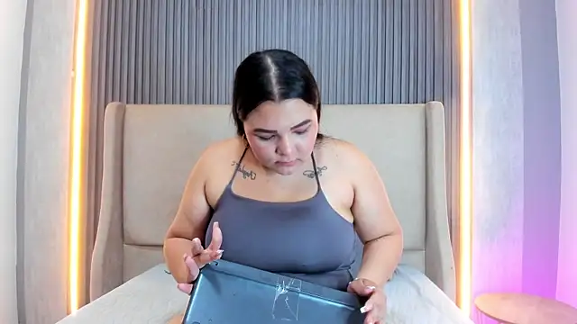 KatyaPittman online show from February 17, 2026, 9:34 pm