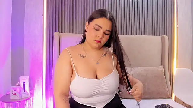 KatyaPittman online show from November 25, 2025, 7:36 pm