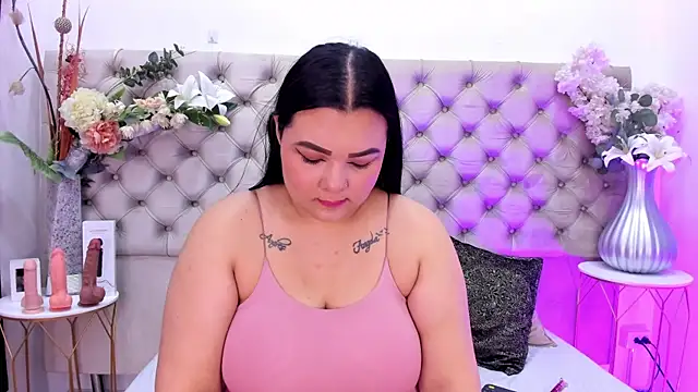 KatyaPittman online show from February 6, 2026, 7:54 pm