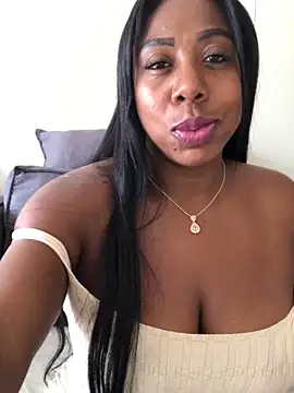 IsabellaaSmith online show from January 10, 2025, 9:10 pm