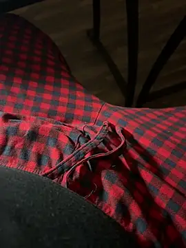 showoff79vers online show from January 11, 2025, 4:27 am