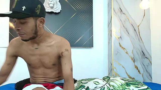 Snapshot of JordanAndAndrew chatting on November 25, 2025, 9:04 pm JordanAndAndrew online show from November 25, 2025, 9:04 pm