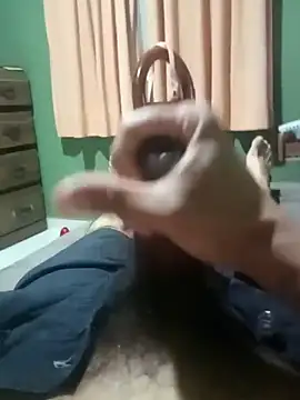 Snapshot of maxim1879 chatting on December 2, 2025, 6:15 am maxim1879 online show from December 2, 2025, 6:15 am