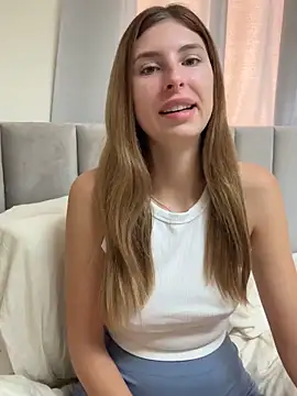 emma05 online show from November 22, 2025, 7:29 am