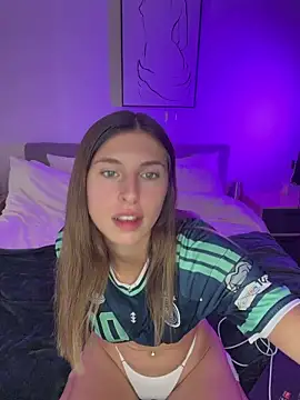 emma05 online show from June 19, 2026, 5:57 am
