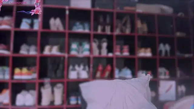 Snapshot of Indianbrownie chatting on December 24, 2024, 11:44 pm Indianbrownie online show from December 24, 2024, 11:44 pm